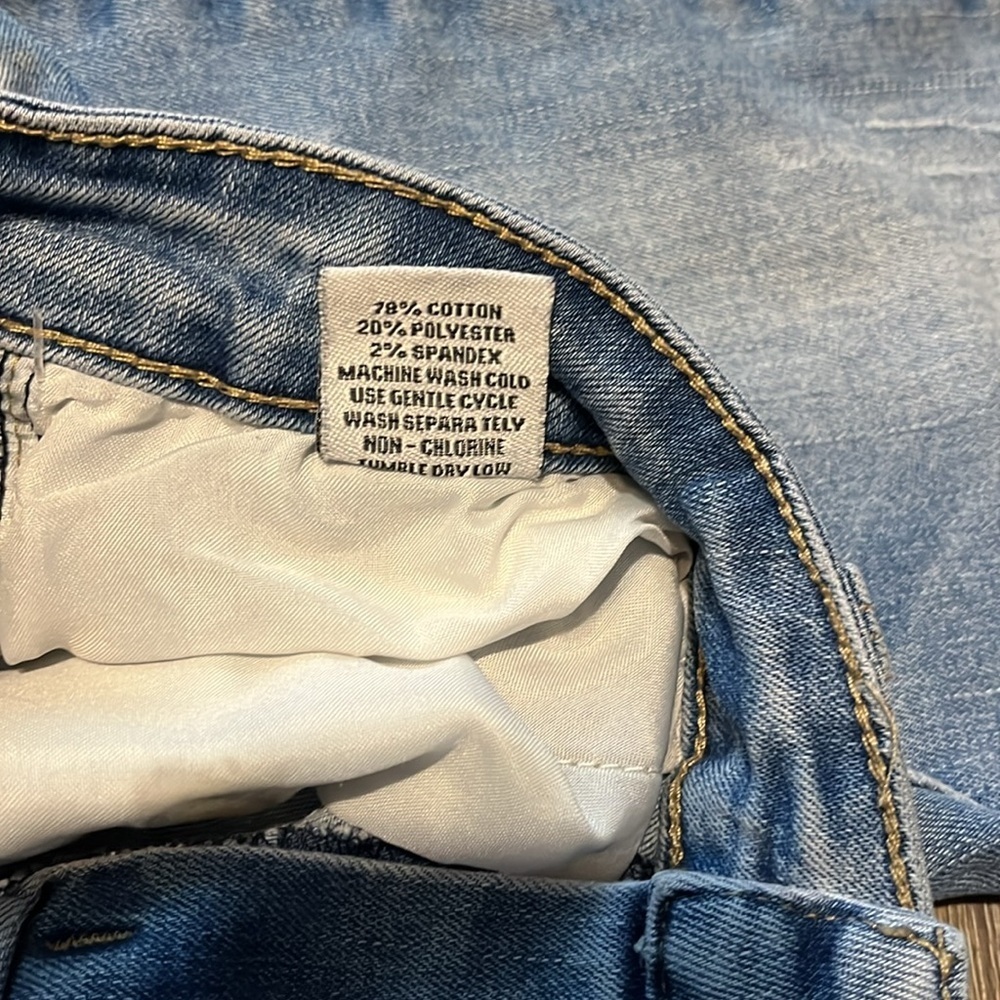 GOGO Denim Cropped Jeans - Picture 6 of 6